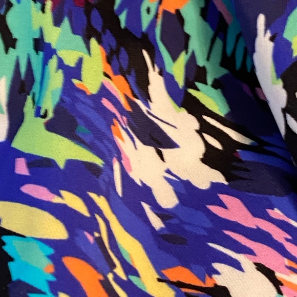 Plus Size Printed Tiered
Fauxkini One-Piece Swimsuit - Picture 5 of 7